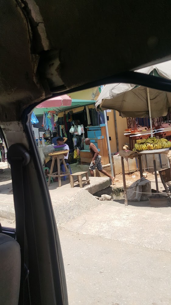 ariara international market photo 2